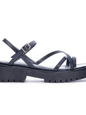 Dirty Laundry Rhoni Chunky Black Sandal